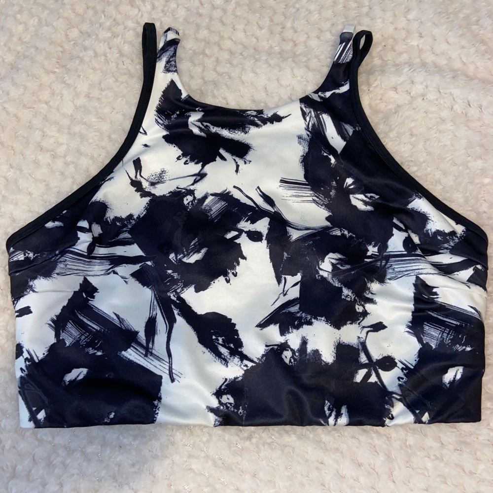 High Neck Sports Bra